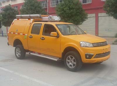 程力威牌CLW5030XJXBEV型純電動(dòng)檢修車(chē)