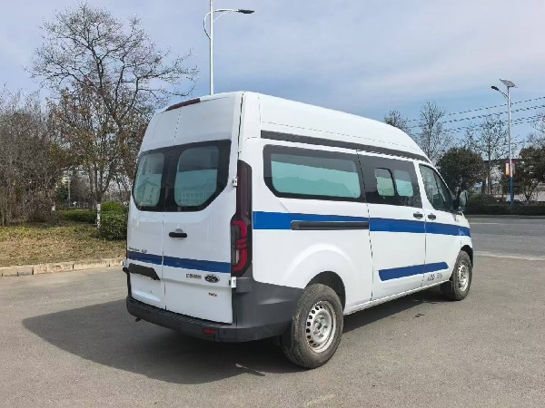 福特非急救轉(zhuǎn)運(yùn)車